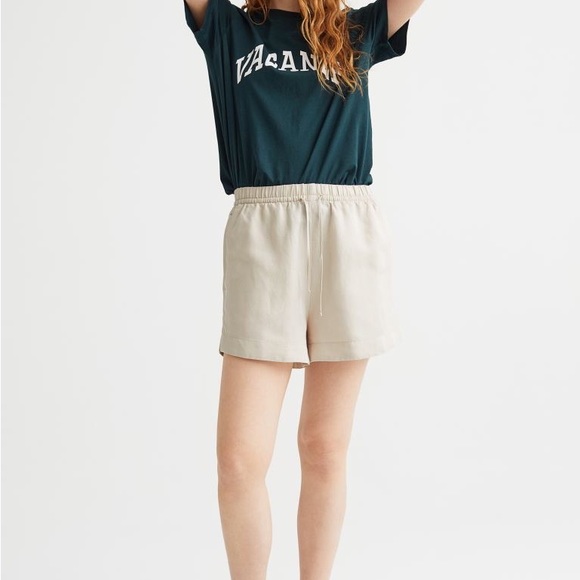 H&M linen blend shorts, SMALL - Picture 4 of 6